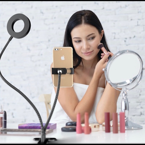 Selfie Ring Light w/Mobile Phone Mobile Stand - Picture 2 of 5